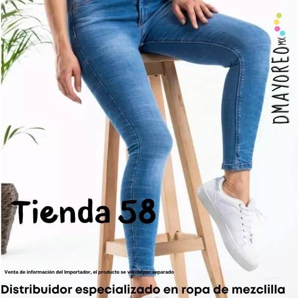 Distribuidor especializado en ropa de mezclilla